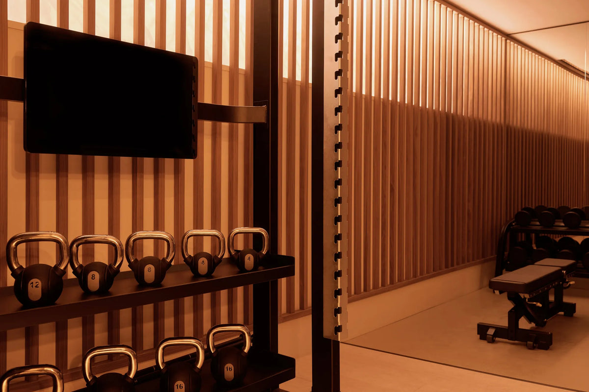 Image of the interior and gym of the Rosewood Hotel Amsterdam where Fit by David has it's personal training sessions.